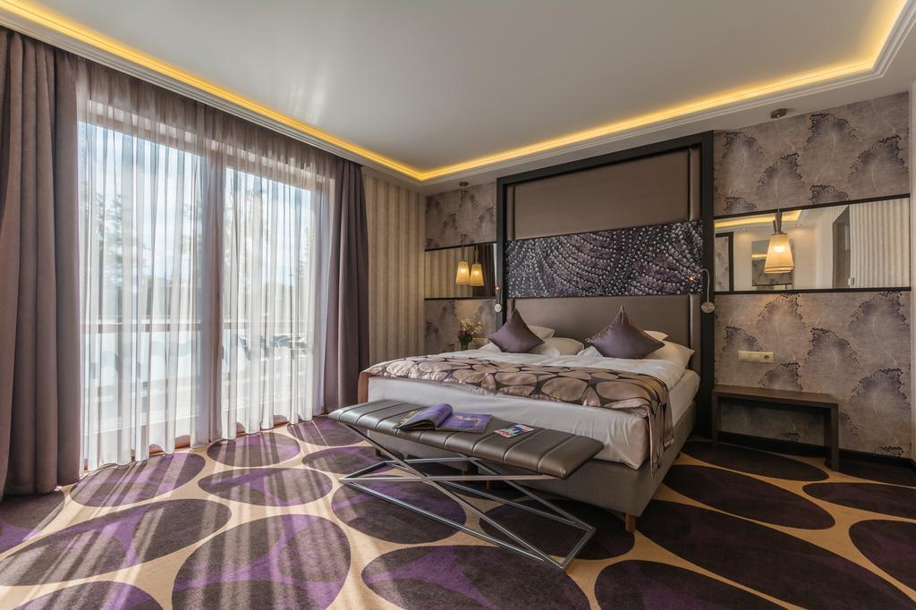 Victoria Garden Hotel Es Etterem Nyíregyháza 部屋 写真